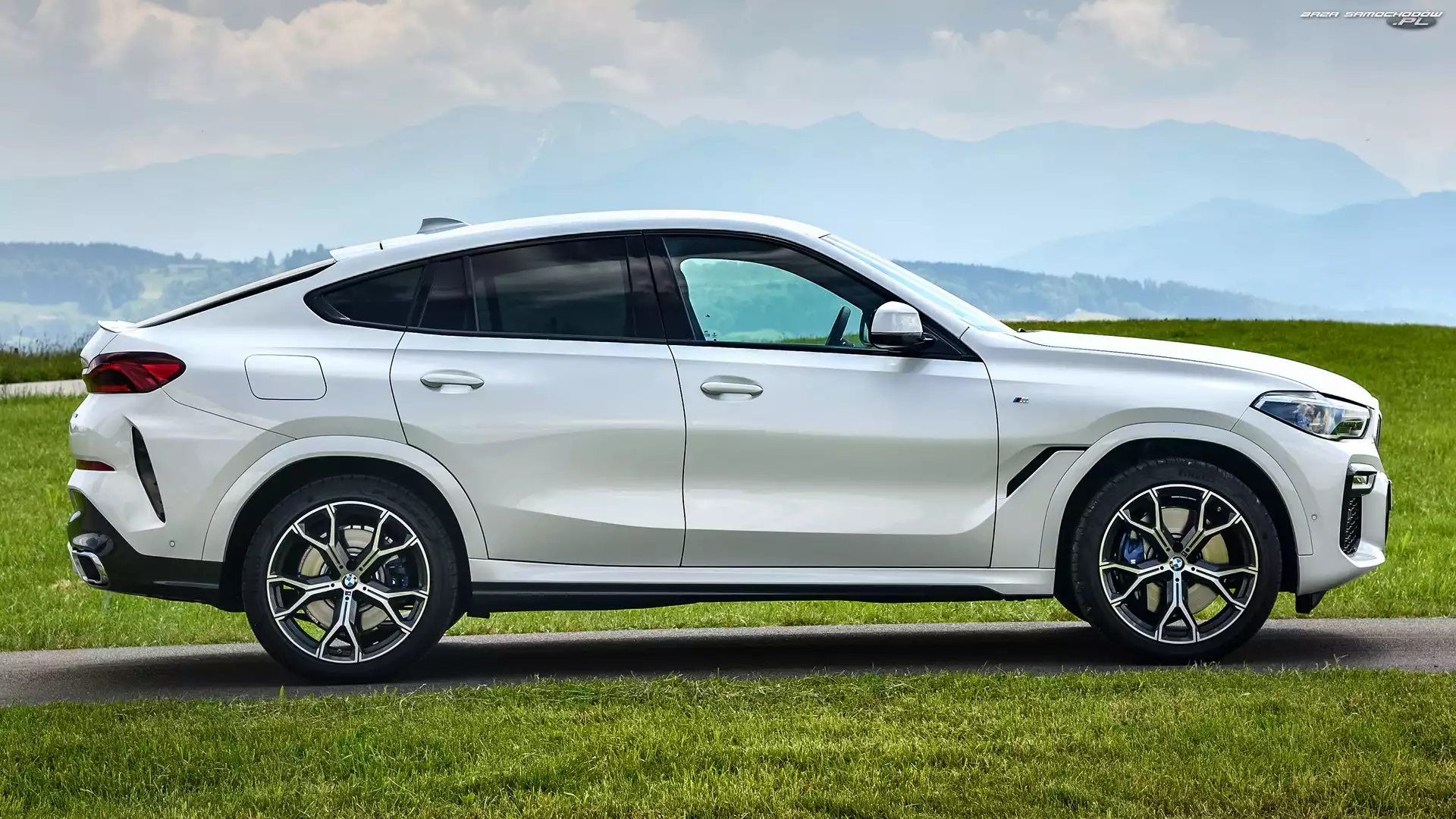 Białe, BMW X6, Bok, M Sport